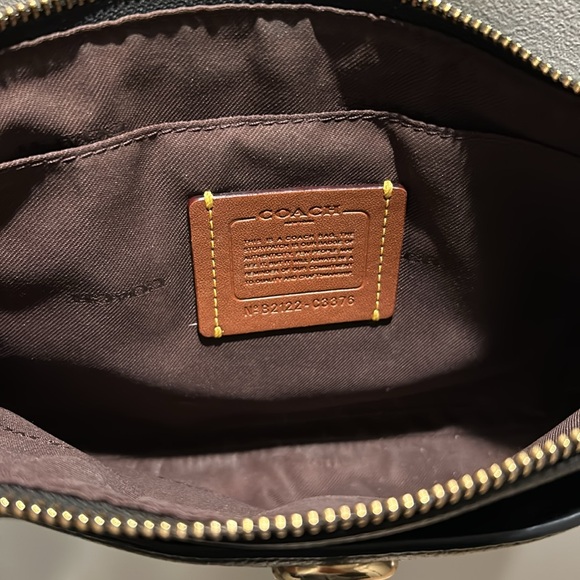 Coach purse - Picture 3 of 6